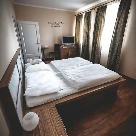 Restaurant Pansion Wien Cierny Brod