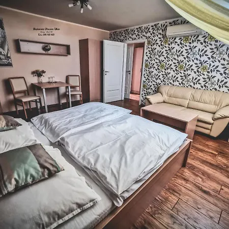 Πανσιόν Restaurant Pansion Wien 3*