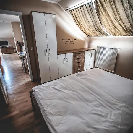 Gasthuis Restaurant Pansion Wien 3*